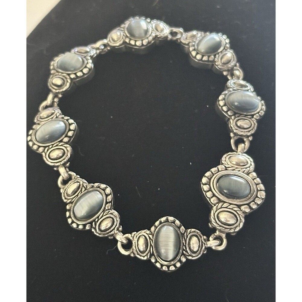 Vintage Silver Tone Gray Blue Cat’s Eye Link Bracelet Magnetic Clasp 7